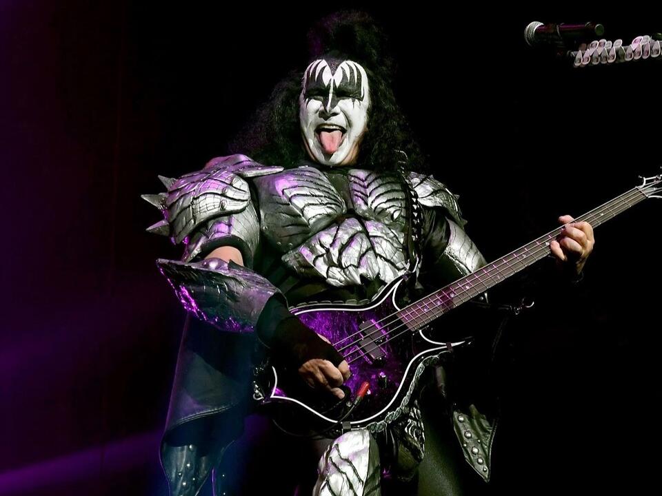 KISS’ Gene Simmons Delivers Special Fan Experience at Electric Lady