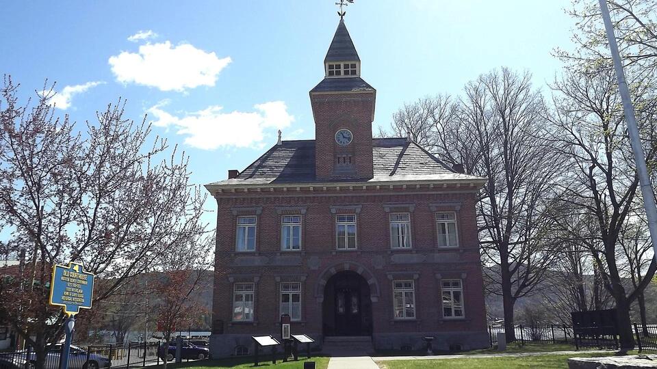 Robert Rogers and ghosts to appear at LG Historical Association Museum in September