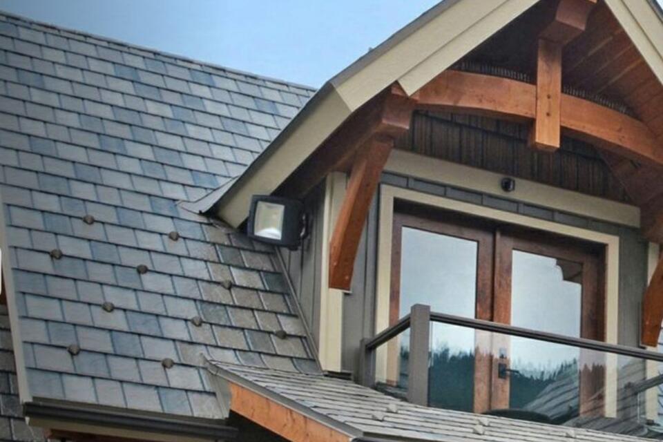 Changing temperatures: How metal roofing handles Western North Carolina ...