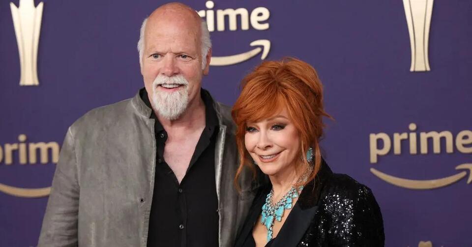 EXCLUSIVE: Inside Reba McEntire's Dream Wedding Plans — Country Darling ...