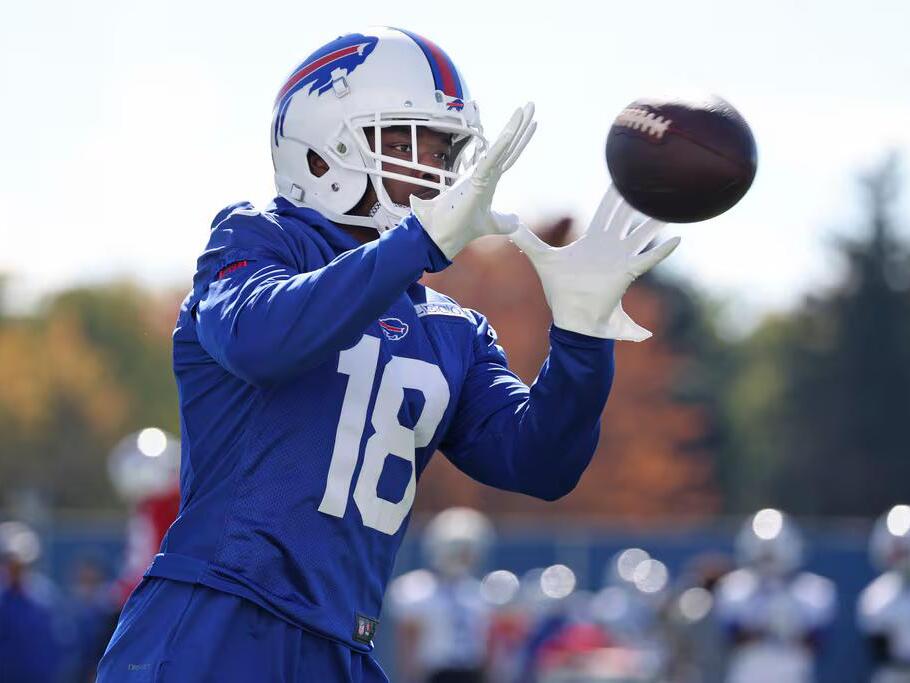 Why did Amari Cooper have to change his number with the Bills?