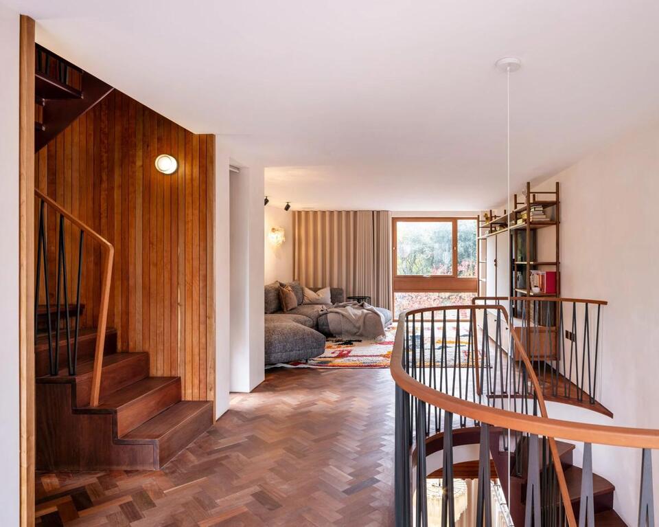 An End of the Row Townhouse in Hampstead, London makes the Most of its Compact Footprint By Stretching Upwards