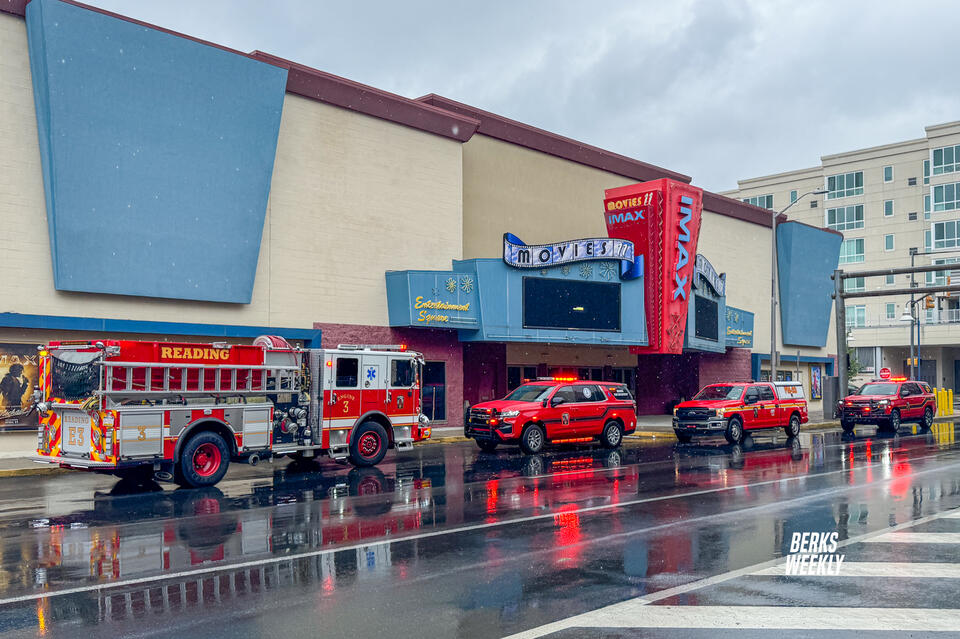 71-year-old Florida contractor killed in 50-foot fall at Reading IMAX ...