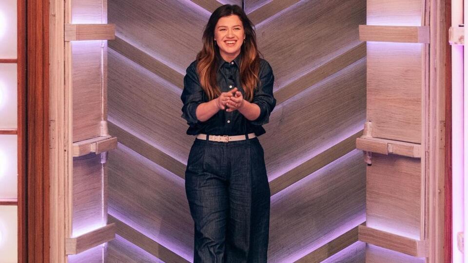 Kelly Clarkson Reveals What 'Sucked' About Ending 'The Kelly Clarkson ...