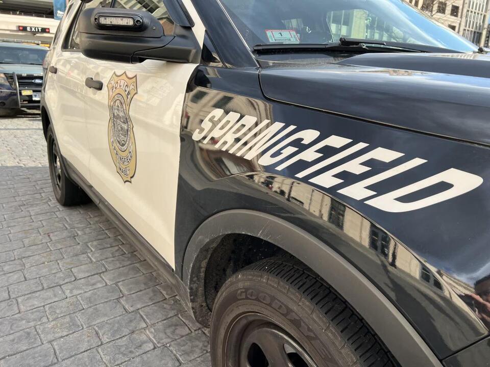 Springfield police officer accused of sex assault on a teen suspended ...