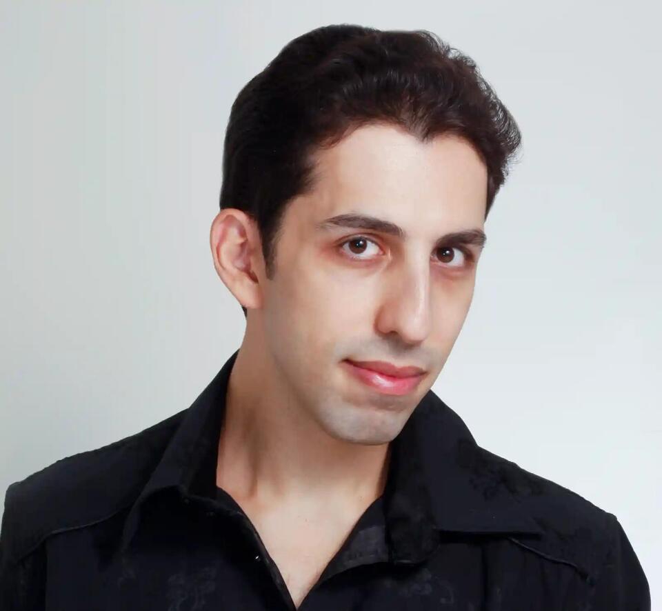 Master illusionist returns to Queens Theatre Nov. 14 and 15 with more ...