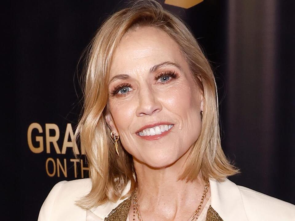 Behind the Meaning of Sheryl Crow’s “Everyday is a Winding Road”