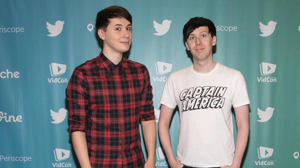 Who Are Dan Howell & Phil Lester? All About the YouTubers’ Relationship ...
