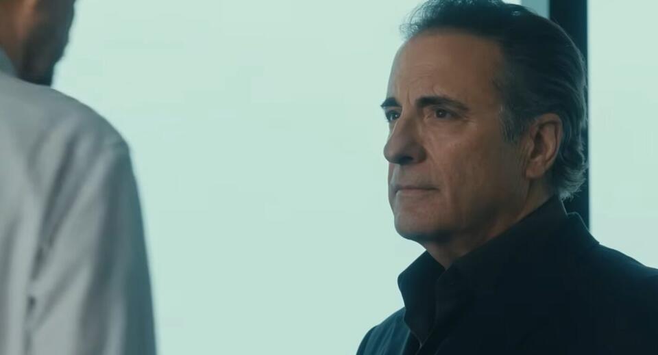 Andy Garcia Says He Improvised The Putting Scene In ‘Landman’ & Even ...