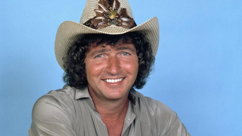 In Memory of Music Icon Mac Davis: Five Years After His Tragic Death ...