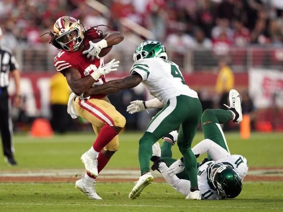 Backup RB, 49ers dump Jets, ruin Aaron Rodgers' return