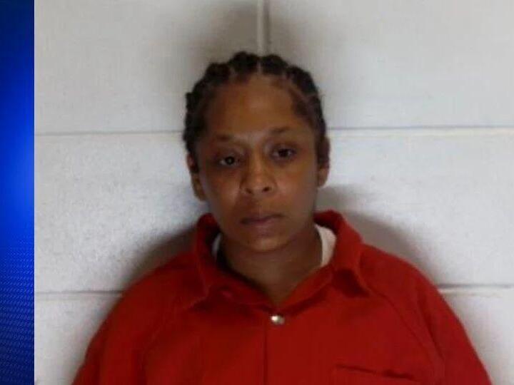 Woman accused of trying to run people over in Waffle House parking lot