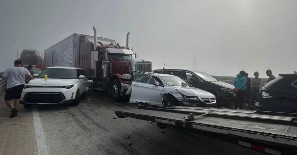 Fifteen 18-wheelers involved in 50-car pileup on South Carolina ...