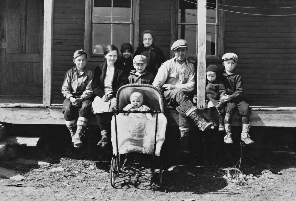 Louisa Prue Cunningham's 21 Children: A Michigan Family's Extraordinary ...