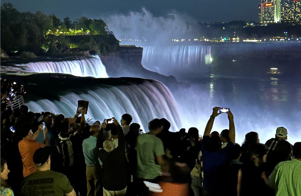 AUDIO: Three Individuals Climb Over Railing at Prospect Point, Feet ...