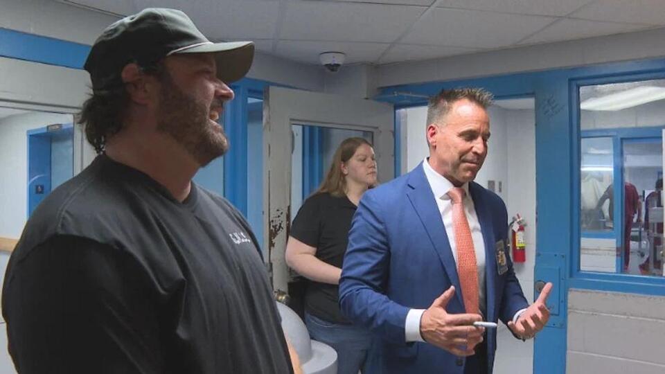 Country Music Star visits Genesee County Jail for Ignite University expansion