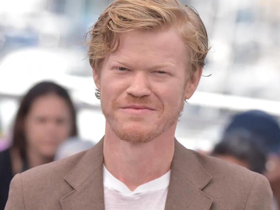 Jesse Plemons addresses Ozempic rumors amid weight loss journey