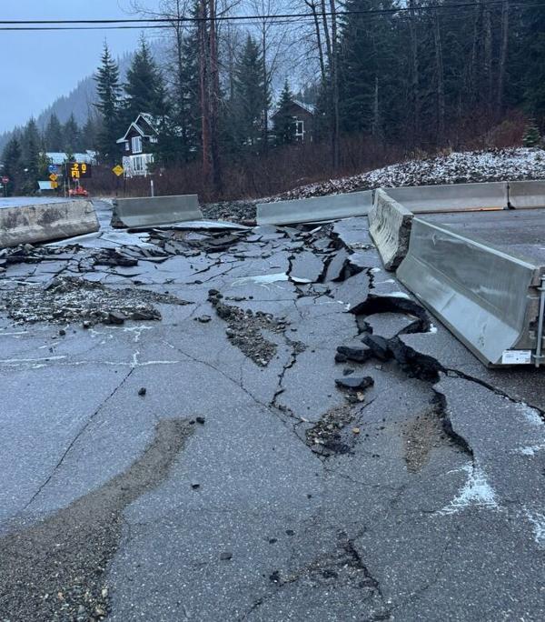Record flooding threatens Washington as more heavy rain pounds the ...