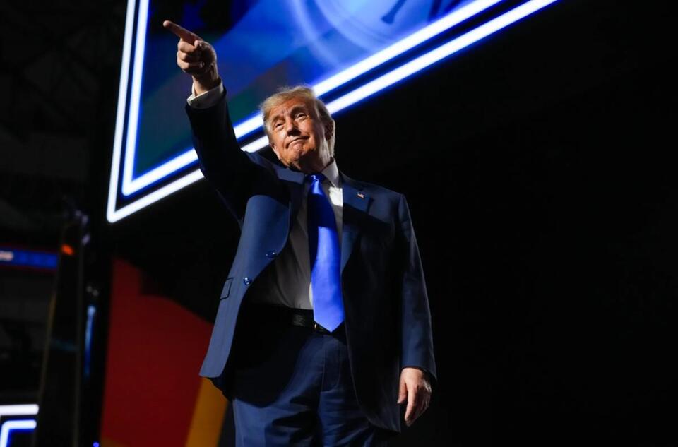 Trump is coming for your credit card rewards. That’s good. - NewsBreak