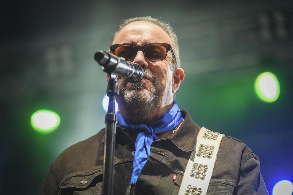 Country music star shares incurable cancer diagnosis: ‘I am in no way ...