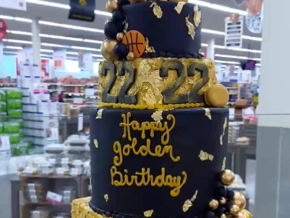 HyVee makes elaborate cake for Caitlin Clark's golden birthday