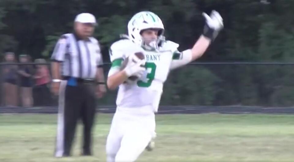 KQ2 Play of the Week Week 1: Albany’s Gavin Pickering’s Touchdown Run