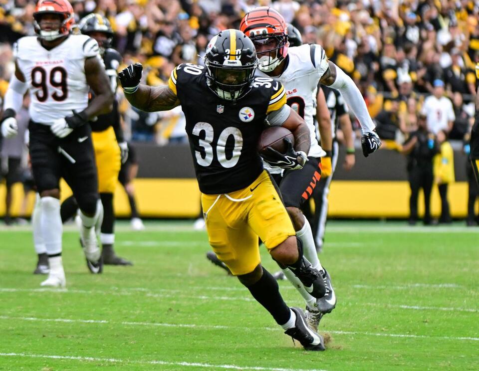 Jaylen Warren Leads NFL in Jaw-Dropping Stat Despite Quiet Week 6 ...