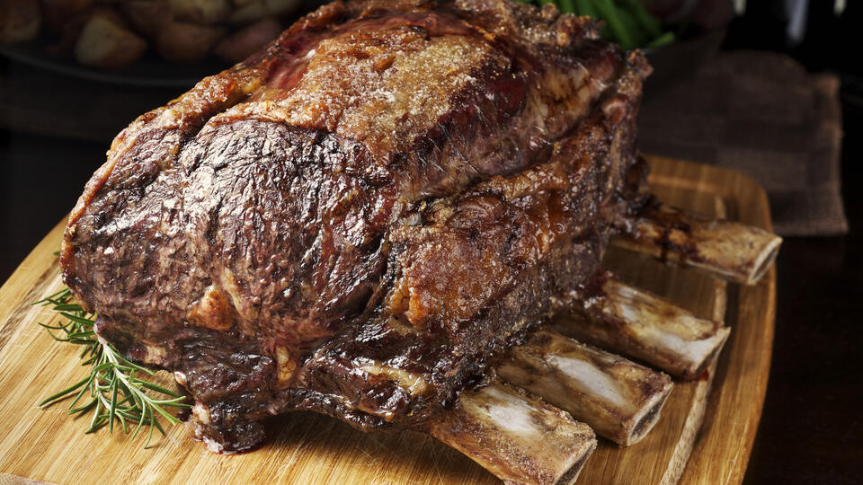 What To Ask Your Waiter Before Ordering Prime Rib At A Restaurant ...