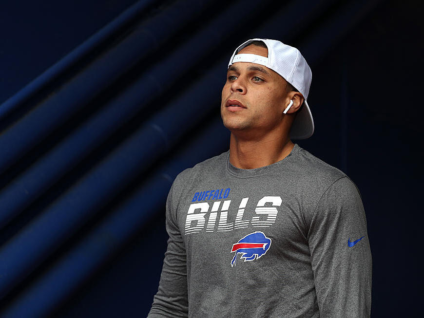 Golf Pro Po? Buffalo Bills safety Jordan Poyer comes up clutch in