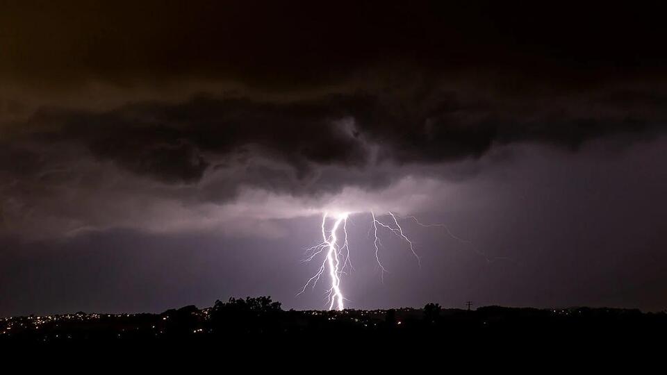 Lightning strike kills 19-year-old hiker and injures multiple on Mount ...