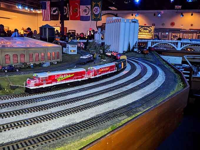 Most People Don’t Know About Minnesota’s Biggest Indoor Train Display ...