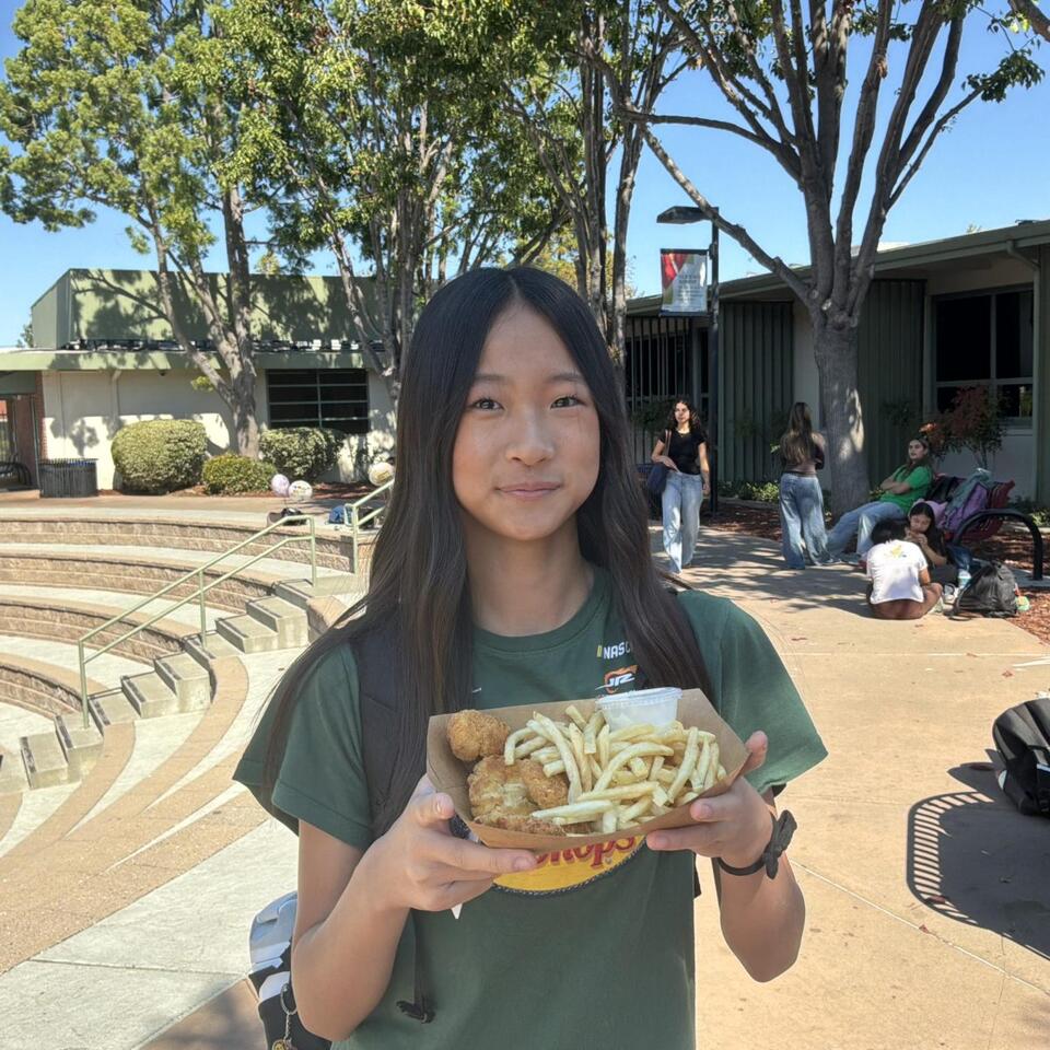Food Service in the Spotlight - NewsBreak