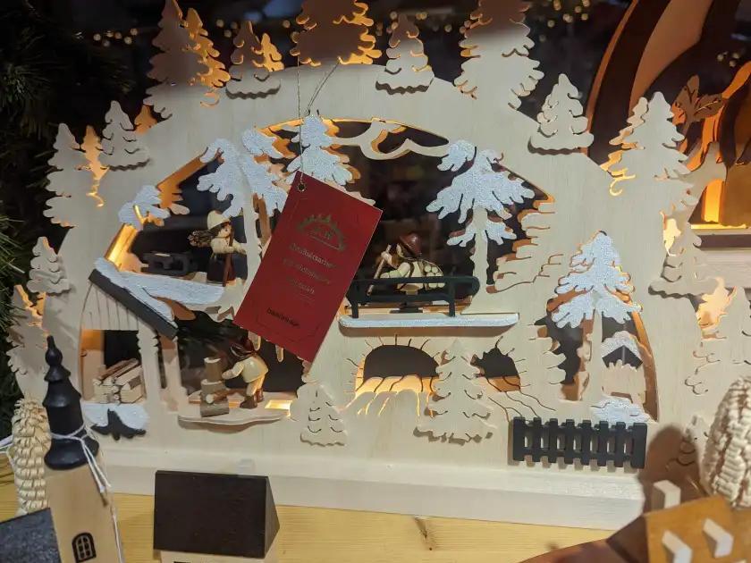 Christkindlmarkt in Bethlehem Ice skating, German gifts and hot