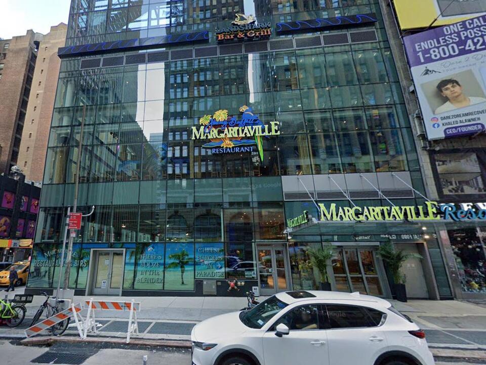 Man slashed with Taser on a stick in lobby of Times Square Margaritaville Resort Hotel