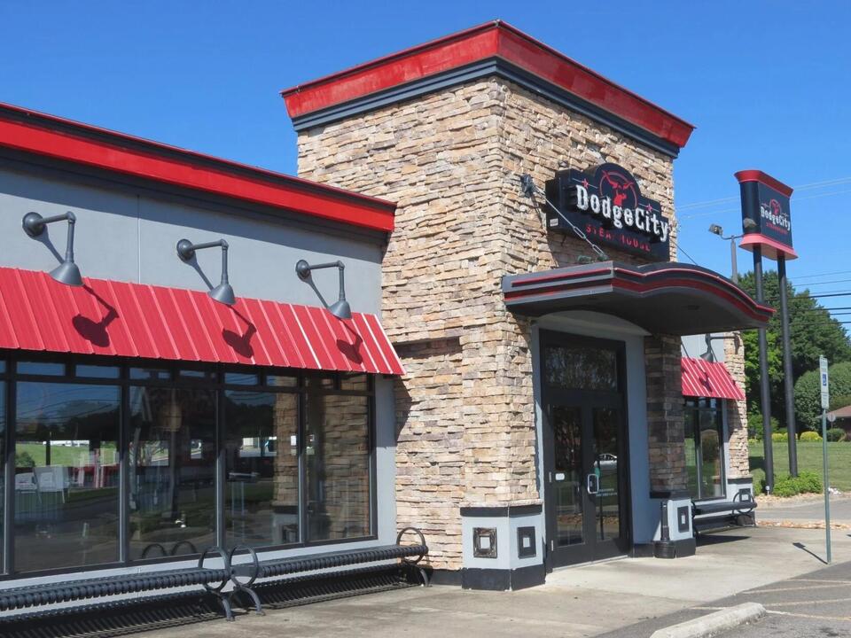 Local restaurant closes abruptly - NewsBreak