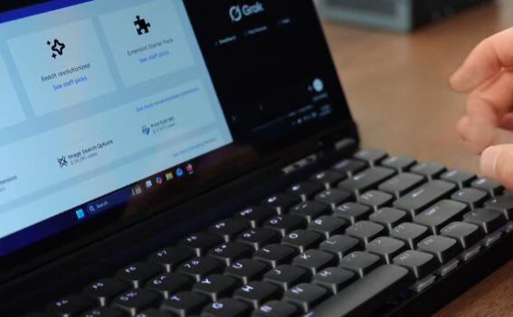Keebmon AI 9 HX 370 Touchscreen Mechanical Keyboard Mini PC - NewsBreak