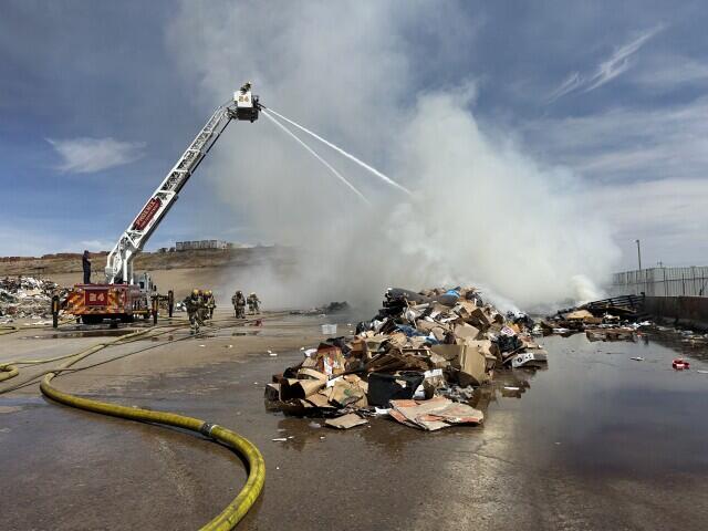 Firefighters battle recycling yard fire in west Phoenix on Sunday ...