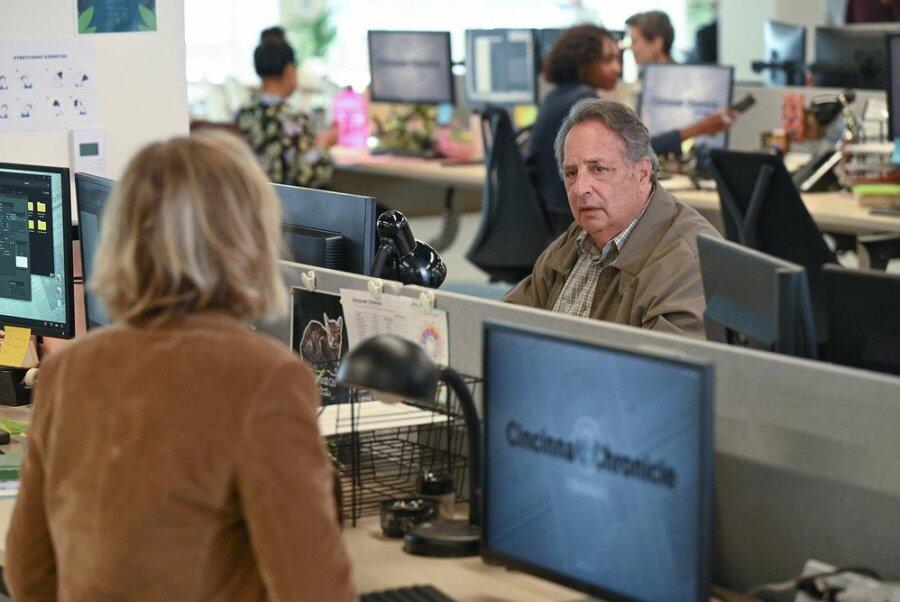 Jon Lovitz: Grumpy Todd still loves his job in 'The Paper' - NewsBreak