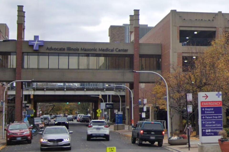 200 live roaches and ‘black slime’ found inside Chicago medical center ...