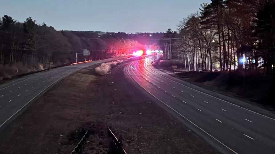 Medical helicopter lands on I-495 in Franklin after serious crash ...