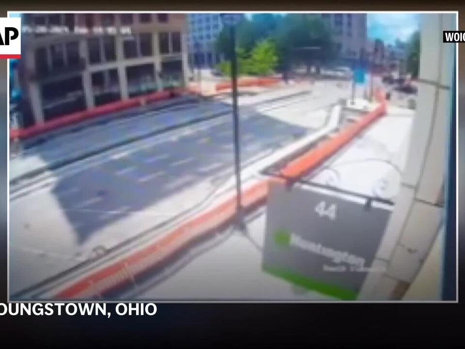 Natural gas explosion damages building in Ohio city, injuring 7