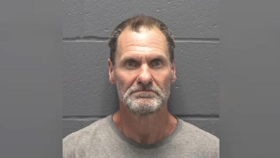 Gibson Co. man arrested on drug dealing charges after motel search ...