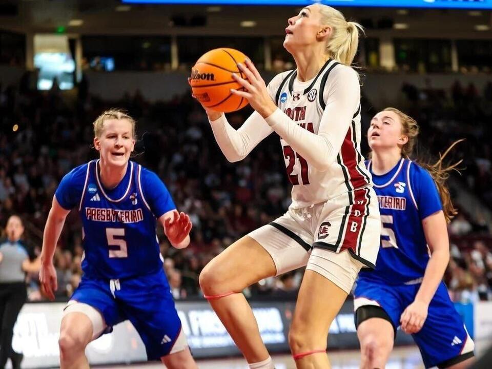 Chloe Kitts, No. 1 South Carolina jolt Presbyterian