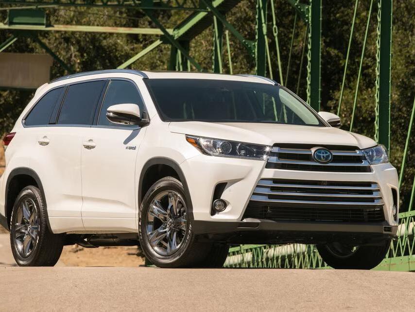 The Best 5YearOld Japanese SUVs To Buy Ranked By Price