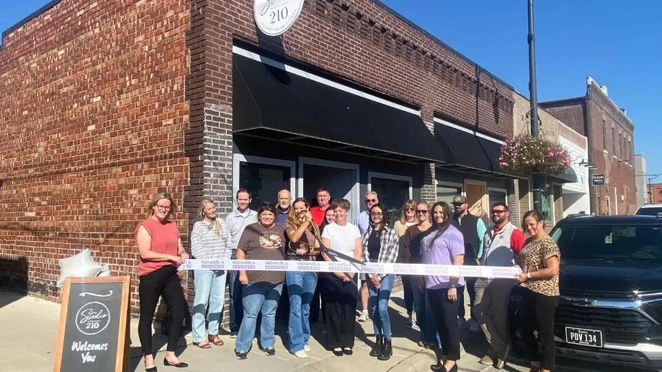 Indianola’s Studio 210 Hosts Ribbon Cutting Friday - NewsBreak
