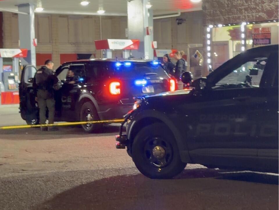 Man shot during carjacking at Detroit gas station - NewsBreak