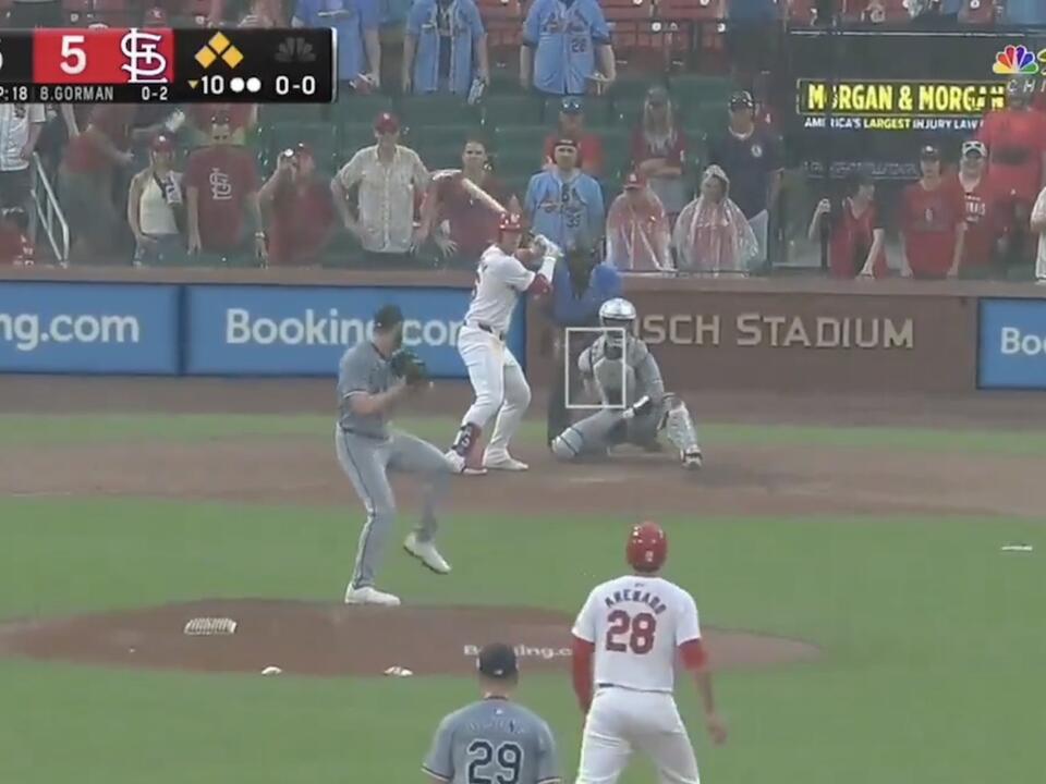 Rain delay was called at the worst time possible in White SoxCardinals