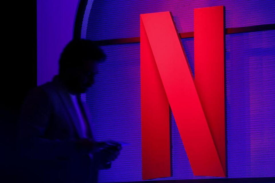 Netflix's Ad Stumble Deepens Fears Its Growth Is Hitting a Wall - NewsBreak