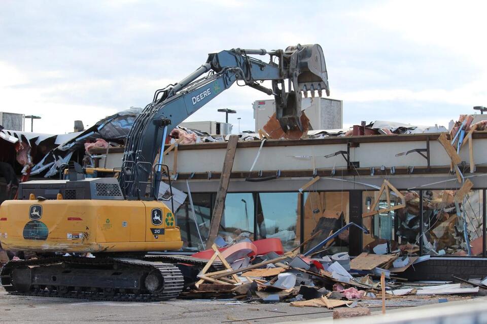 (PHOTOS) East-side Burger King demolished ahead of rebuild - NewsBreak