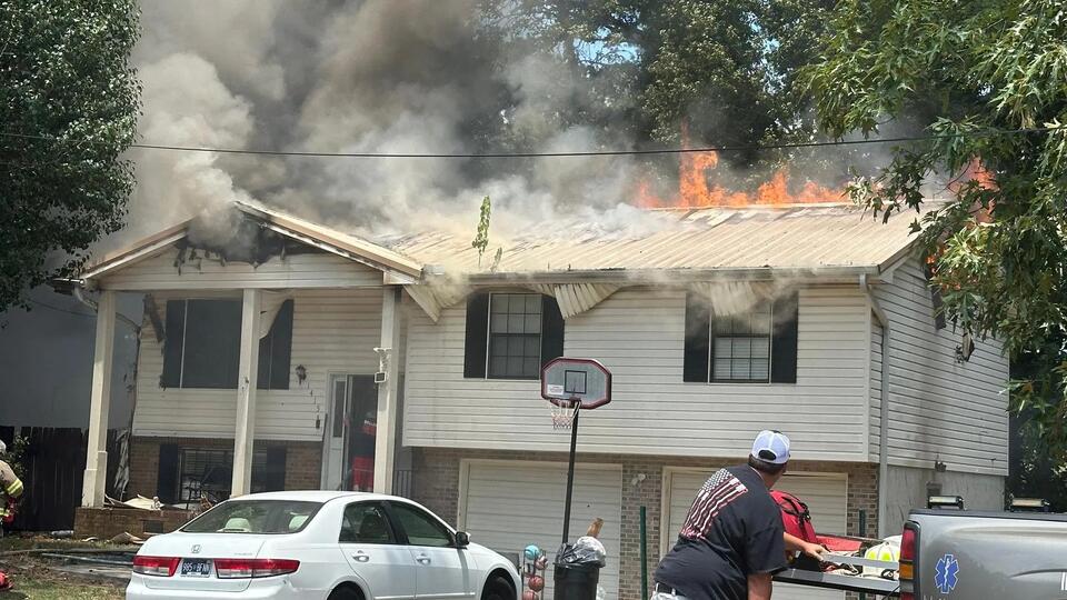 Fire engulfs home in Soddy-Daisy Sunday; No one hurt - NewsBreak
